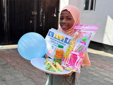 Pasta - Meyve Suyu Ve Oyuncak İkramı - 15 Kişilik (Afrika)